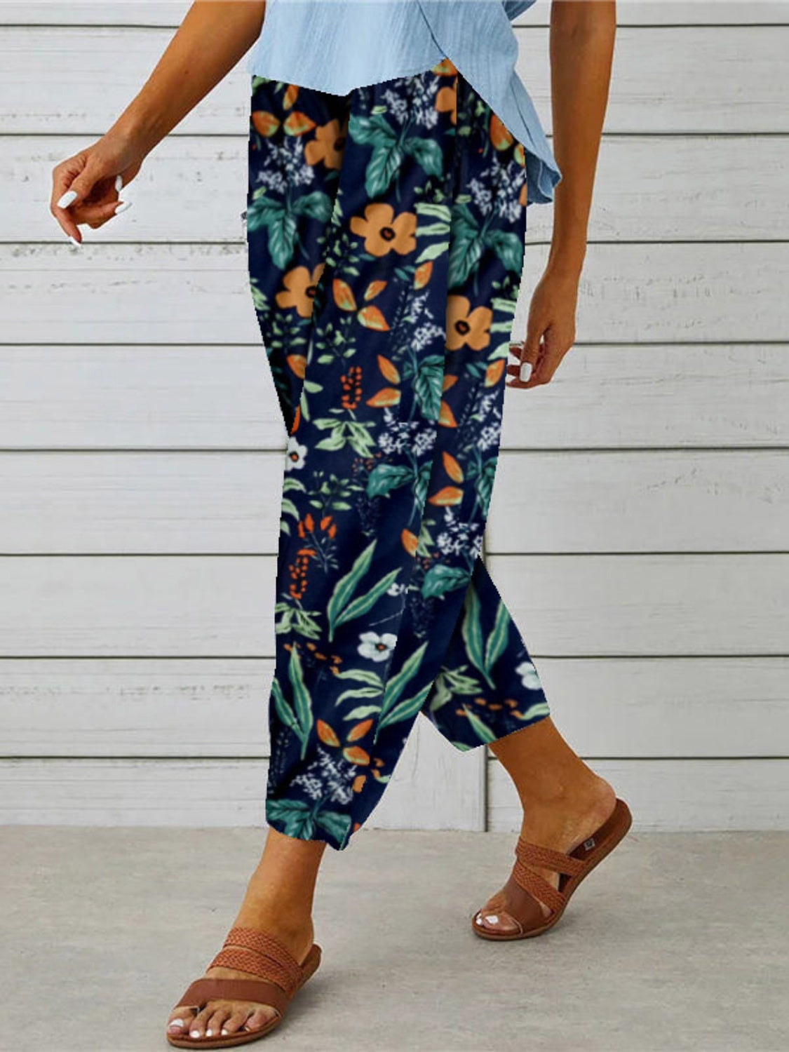 Printed Tied Cropped Pants