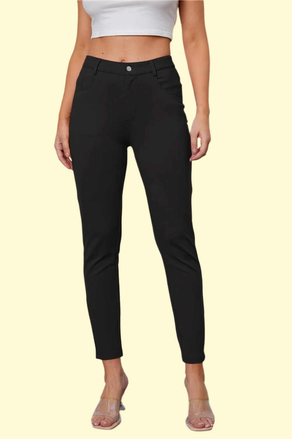 woman wearing black stretchy pants