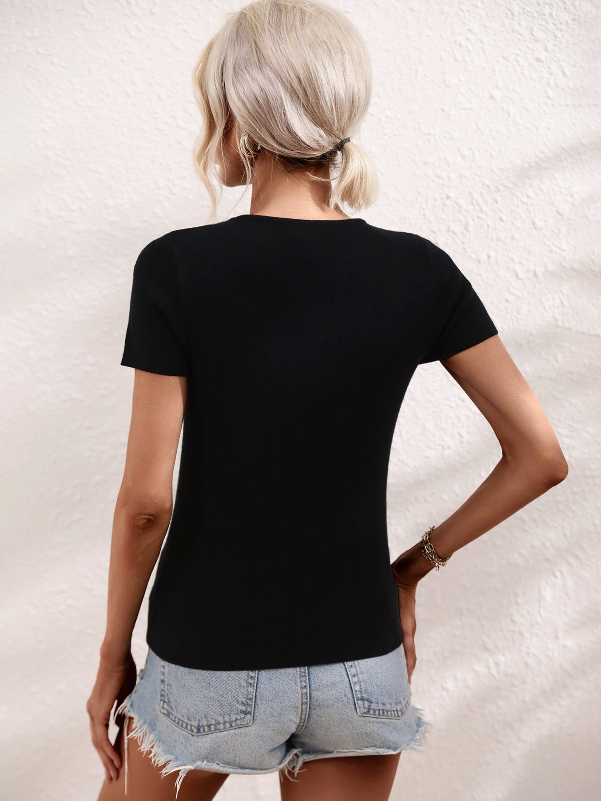 Cutout Round Neck Short Sleeve Knit Top