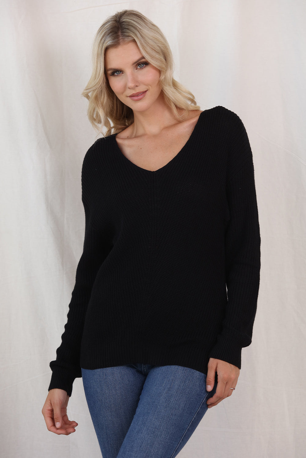 V-Neck Long Sleeve Knit Top