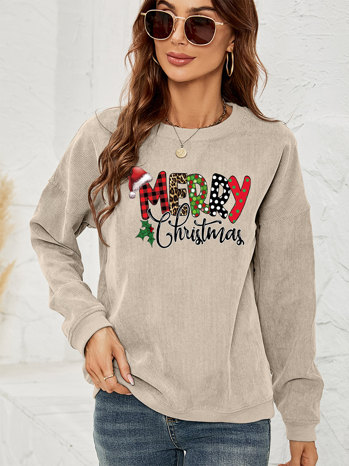 MERRY CHRISTMAS Graphic Sweatshirt