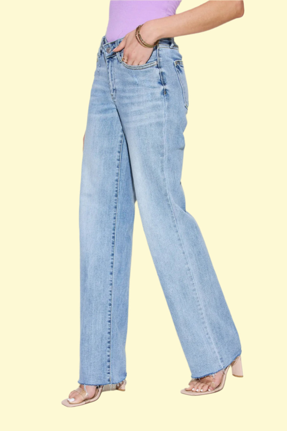 Flattering light denim straight-leg jeans