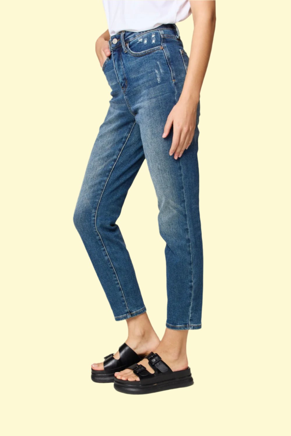 Slimming jeans for women